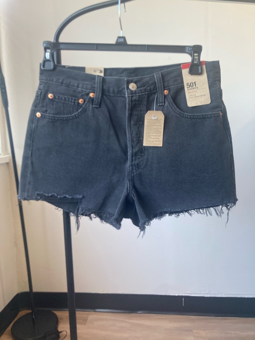 Levi’s 501 high rise jean short distressed raw hem cotton 29 - Picture 5 of 16